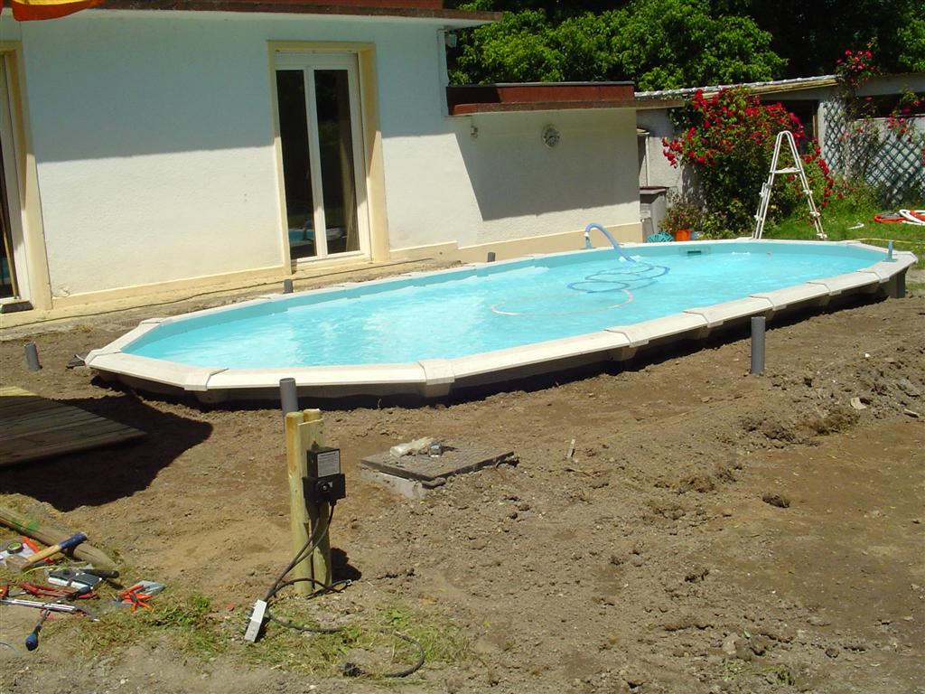 piscine hors sol semi enterrée acier